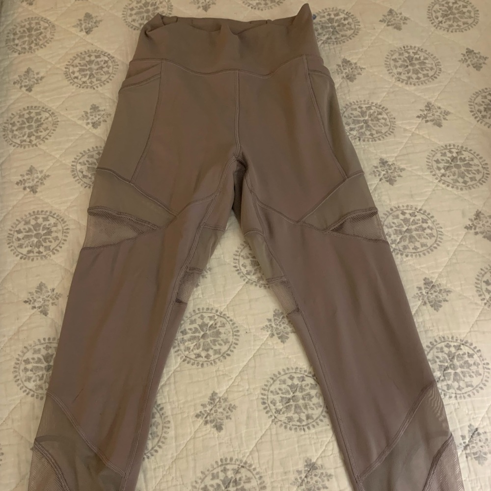 Lululemon Tights Size 6 - Worn Once